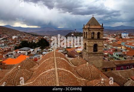 Vista aerea della città boliviana di Potosí Foto Stock
