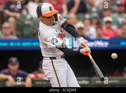 Baltimora, Stati Uniti. 28 agosto 2025. BALTIMORE, MD - AGOSTO 28: L'esterno dei Baltimore Orioles Dylan Carlson (15) in battuta durante una partita della MLB tra i Baltimore Orioles e i Boston Red Sox, il 28 agosto 2025, all'Oriole Park a Camden Yards, a Baltimora, Maryland. (Foto di Tony Quinn/SipaUSA) credito: SIPA USA/Alamy Live News Foto Stock
