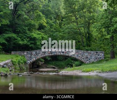 Stone Bridge, Peas Creek, Ledges State Park, Madrid, Iowa. Foto Stock