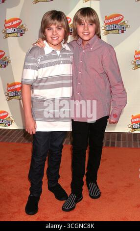 Dylan e Cole Sprouse al 20° Nickelodeon Kids Choice Awards tenutosi al Pauley Pavilion nel campus UCLA di Los Angeles - 31 marzo 2007 Foto Stock
