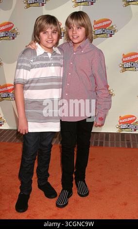 Dylan e Cole Sprouse al 20° Nickelodeon Kids Choice Awards tenutosi al Pauley Pavilion nel campus UCLA di Los Angeles - 31 marzo 2007 Foto Stock