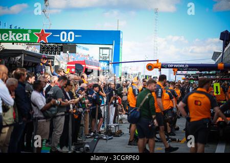 Paesi Bassi, Paesi Bassi. 29 agosto 2025. Pit Lane/Box view, durante il GP d'Olanda, Zandvoort 28-31 agosto 2025. Campionato del mondo di Formula 1 2025. Credito: Agenzia fotografica indipendente/Alamy Live News Foto Stock