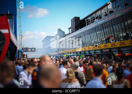 Paesi Bassi, Paesi Bassi. 29 agosto 2025. Pit Lane/Box view, durante il GP d'Olanda, Zandvoort 28-31 agosto 2025. Campionato del mondo di Formula 1 2025. Credito: Agenzia fotografica indipendente/Alamy Live News Foto Stock