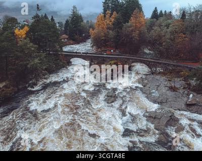 Cascate di Dochart dall'aria Foto Stock