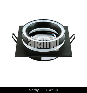 Lampada da soffitto a incasso nera su sfondo bianco Foto Stock