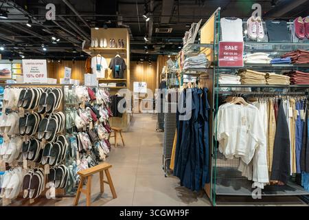 Petaling Jaya, Malesia - 14 luglio 2024: Negozio Muji al centro commerciale Sunway Pyramid. Foto Stock