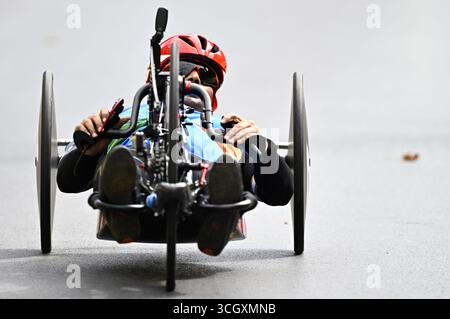 Ronse, Belgio. 30 agosto 2025. India Prashant Arkal (MH4) in azione durante la gara su strada ai Campionati del mondo di ciclismo su strada UCI Para, sabato 30 agosto 2025, a Ronse. I Campionati del mondo di ciclismo su strada UCI Para-Cycling Road si svolgono dal 28 al 31 ad Augustus a Ronse. BELGA PHOTO JASPER JACOBS credito: Belga News Agency/Alamy Live News Foto Stock