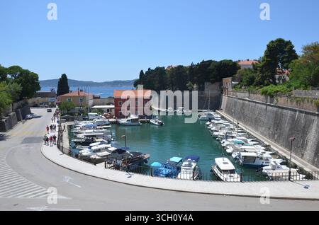Vista del porto presso la Land Gate, Zara, Croazia Foto Stock