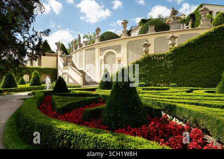 Il Giardino di Vrtba (Vrtbovská zahrada in ceco) è un giardino-terrazza barocco costruito per Jan Josef, conte di Vrtba nel 1715-1720. Praga, Repubblica Ceca. Foto Stock
