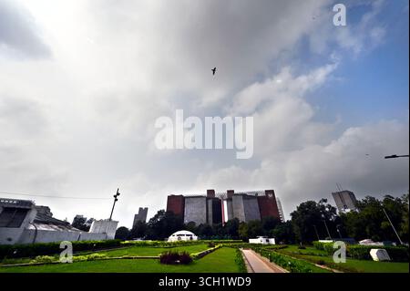 Nuova Delhi, India. 30 agosto 2025. NUOVA DELHI, INDIA - AGOSTO 30: Nuvola sopra Connaught Place, il 30 agosto 2025 a nuova Delhi, India. (Foto di Sanjeev Verma/Hindustan Times/Sipa USA ) credito: SIPA USA/Alamy Live News Foto Stock