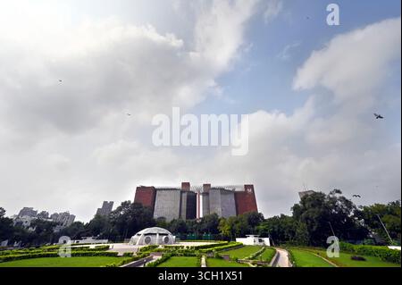 Nuova Delhi, India. 30 agosto 2025. NUOVA DELHI, INDIA - AGOSTO 30: Nuvola sopra Connaught Place, il 30 agosto 2025 a nuova Delhi, India. (Foto di Sanjeev Verma/Hindustan Times/Sipa USA ) credito: SIPA USA/Alamy Live News Foto Stock