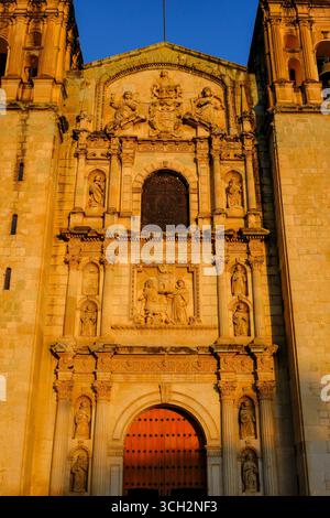 Oaxaca de Juarez, Messico - 26 febbraio 2025: Chiesa e Convento di Santo Domingo de Guzman a Oaxaca de Juarez, Messico. Foto Stock