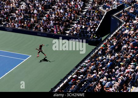Queens, Stati Uniti. 30 agosto 2025. Queens, New York. 30 agosto 2025: Coco Gauff (USA) durante gli US Open 2025. Crediti: Corleve/Alamy Live News Foto Stock