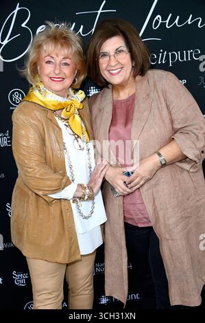 Stefanie Simon und Judith Stückler beim Love IT Pure Event im Grandaire. Berlino, 30.08.2025 *** Stefanie Simon e Judith Stückler all'evento Love IT Pure al Grandaire Berlin, 30 08 2025 foto:Xn.xKubelkax/xFuturexImagex Love 5820 Foto Stock