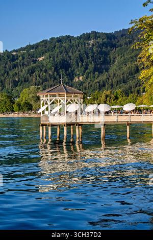 Padiglione con bar sul lungolago, Bregenz, Lago di Costanza, Vorarlberg, Austria, Europa Foto Stock