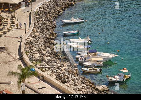 Parga, località balneare, regione greca di Preveza, costa ionica. Foto Stock
