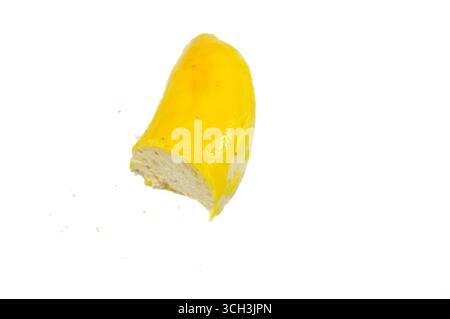 Prelibatezze surgelate al gusto di frutta alla banana, gelaterie o gelaterie, combinazione di frutta e gelato, assortimento di sapori una rinfrescante delizia estiva, Foto Stock