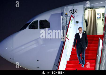 Tianjin, Cina. 31 agosto 2025. Il presidente iraniano MASOUD PEZZESHKIAN arriva per il vertice 2025 dell'Organizzazione di cooperazione di Shanghai (SCO) a Tianjin. (Immagine di credito: © Presidenza iraniana tramite ZUMA Press Wire) SOLO USO EDITORIALE! Non per USO commerciale! Crediti: ZUMA Press, Inc./Alamy Live News Foto Stock