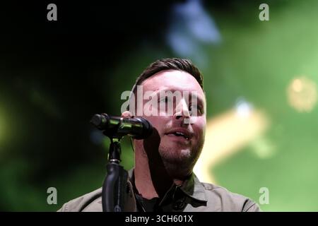 Jedburgh, Regno Unito. 31 agosto 2025. Nathan Carter si esibisce sul palco durante il secondo giorno dell'EdgeFest 2025 a Lilliardsedge vicino a Jedburgh il 30 agosto 2025. EdgeFest 2025, Festival musicale. Un festival musicale in crescita, negli Scottish Borders, ora al suo terzo anno, si tiene a Lilliardsedge, vicino a Jedburgh. Musica e intrattenimento per tutta la famiglia, sotto il grande tetto. ( Crediti: Rob Gray/Alamy Live News Foto Stock