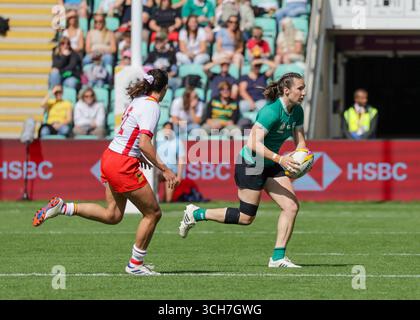 Northampton, Regno Unito. 31 agosto 2025. Anche Higgins (IRE) con il pallone durante la partita Irlanda contro Spagna di Coppa del mondo di rugby al Franklin's Garden Stadium. SOLO PER USO EDITORIALE. NON PER USO COMMERCIALE. Northampton, Regno Unito © ️ crediti: Elsie Kibue/Alamy Live News Foto Stock