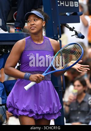Flushing Meadow, Stati Uniti. 1 settembre 2025. Naomi Osaka di JAP reagisce dopo aver sconfitto Coco Gauff degli Stati Uniti in set 6-3 6-2 consecutivi nel quarto round all'Arthur Ashe Stadium il giorno 9 al 2025 US Open Tennis Championship all'USTA Billie Jean King National Tennis Center di New York City lunedì 01 settembre 2025. Foto di Larry Marano/UPI credito: UPI/Alamy Live News Foto Stock