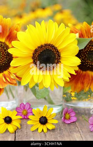 STOBAZA Paletto Da Giardino A Forma Di Girasole In Ferro Battuto | Decorazione Da Prato 130 Cm | Inserimento Facile