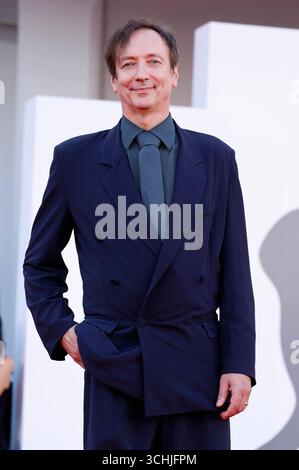 Volker Bertelmann / Hauschka bei der Premiere des Kinofilms 'A House of Dynamite' auf der Biennale di Venezia 2025 / 82. Internationale Filmfestspiele von Venedig in Palazzo del Cinema. Venedig, 02.09.2025 Foto Stock