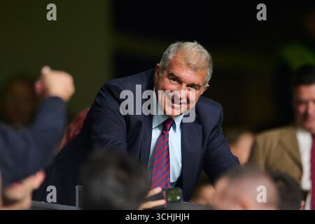 Madrid, Spagna. 31 agosto 2025. MADRID, SPAGNA - AGOSTO 31: Joan Laporta, presidente del FC Barcelona durante la partita LaLiga EA Sports tra Rayo Vallecano e FC Barcelona a campo de Futbol de Vallecas il 31 agosto 2025 a Madrid, Spagna. (Foto di Francisco Macia/Photo Players Images/Magara Press) crediti: Magara Press SL/Alamy Live News Foto Stock
