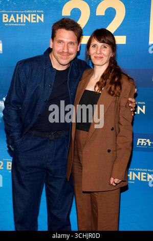 Hanno Koffler und mia Maariel Meyer bei der Premiere des Kinofilms 22 Bahnen im Zoo Palast. Berlino, 02.09.2025 *** hanno Koffler e mia Maariel Meyer alla prima del film 22 Bahnen allo Zoo Palast di Berlino, 02 09 2025 foto:XA.xBuggex/xFuturexImagex 22bahnen 5936 Foto Stock