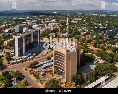 Vista aerea di Gaborone diurna, torri, Gaborone è la capitale del Botswana, la piccola nazione dell'Africa meridionale con un'economia basata sul dia Foto Stock
