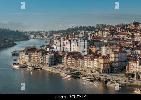 Città di Porto Portogallo Vista panoramica con edifici Foto Stock