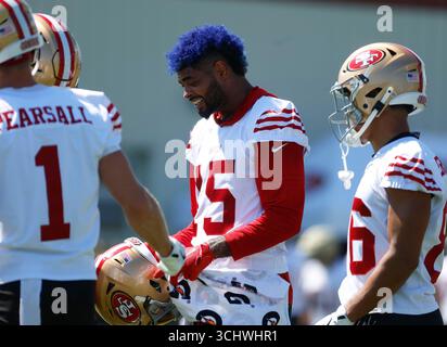 Santa Clara, Stati Uniti. 1 settembre 2025. Jauan Jennings (15) dei San Francisco 49ers sorride durante le esercitazioni presso la struttura di allenamento del Levi's Stadium di Santa Clara, California, lunedì 1 settembre 2025. (Foto di Nhat V. Meyer/Bay area News Group/TNS/Sipa USA) credito: SIPA USA/Alamy Live News Foto Stock