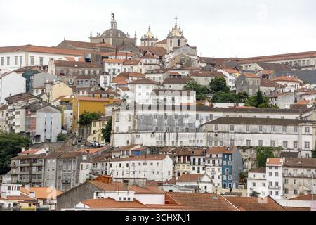 Città vecchia di Coimbra, Coimbra, distretto di Coimbra, Portogallo, Europa, vista aerea, vista dall'alto, viaggio, fotografia di viaggio Foto Stock