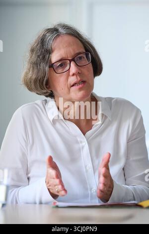 Julia von Blumenthal, Praesidentin der Humboldt Universitaet Berlin foto vom 18.08.2025. SOLO PER USO EDITORIALE *** Julia von Blumenthal, presidente dell'Università Humboldt di Berlino foto dal 18 08 2025 SOLO PER USO EDITORIALE Copyright: epd-bild/ChristianxDitsch D25D0818JuliaVonBlumenthal162539 Foto Stock