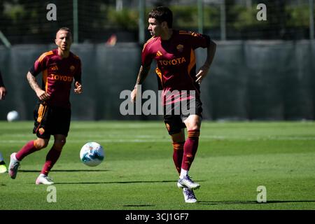 Roma, Italia. 4 settembre 2025. Matias Soule dell'AS Roma durante l'amichevole di calcio tra AS Roma e Roma City FC al Centro sportivo Fulvio Bernardini di Roma (Italia), 4 settembre 2025. Crediti: Insidefoto/Alamy Live News Foto Stock