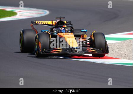 Alex Dunne della McLaren durante le prove libere 1 a Monza, davanti al Gran Premio d'Italia di domenica. Data foto: Venerdì 5 settembre 2025. Foto Stock