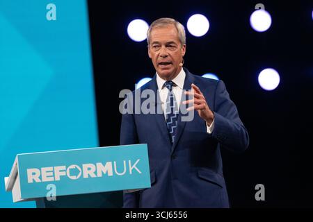 5 settembre 2025. Conferenza Reform UK Nigel Farage porta avanti il suo discorso di leadership a causa delle dimissioni del vice primemente Angela Rayner. Birmingham UK foto: Garyrobertsphotography credito: GaryRobertsphotography/Alamy Live News Foto Stock