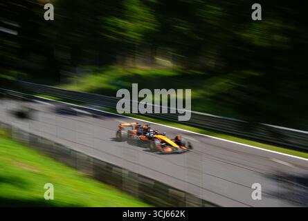 Alex Dunne della McLaren durante le prove libere 1 a Monza, davanti al Gran Premio d'Italia di domenica. Data foto: Venerdì 5 settembre 2025. Foto Stock