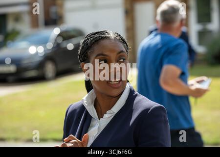 Brentwood Essex 05 settembre 2025 Kemi Badenoch. Leader del Partito Conservatore a Brentwood Essex che si schiera per Thomas Bridge, il candidato conservatore alle elezioni del Consiglio Sud di Hutton. Quando a Kemi Badenoch fu chiesto delle dimissioni di Angela Rayner, lei disse: "È stata l'ipocrisia che l'ha fatto. Tutti commettono errori, ma lei è sempre stata così gelosa nel distruggere gli altri. E' l'ipocrisia che l'ha presa." Crediti: Ian Davidson/Alamy Live News Foto Stock