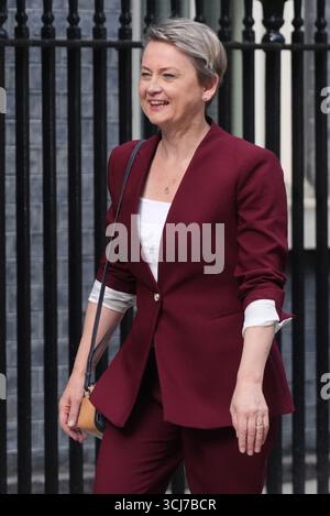 Il nuovo ministro degli Esteri Yvette Cooper arriva a Downing Street, Londra, dove il primo ministro Sir Keir Starmer sta rimescolando il suo governo in seguito alle dimissioni di Angela Rayner. Data foto: Venerdì 5 settembre 2025. Foto Stock