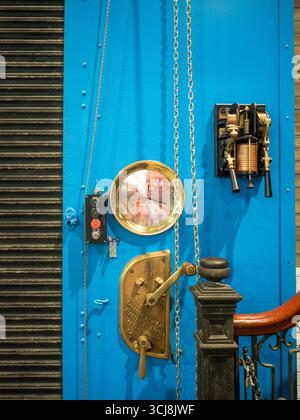 Niagara Parks Power Station turbine Hall Equipment Detail, Ontario Foto Stock
