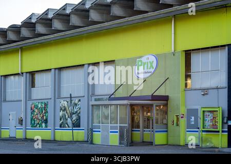 Piove di sacco, Padova, Veneto, Italia - 10 agosto 2025: Supermercato Prix esterno Foto Stock