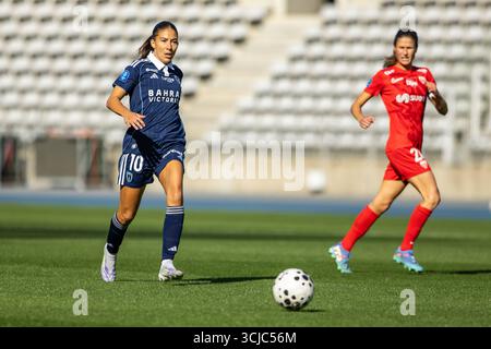 Parigi, Francia. 6 settembre 2025. Parigi, Francia, 6 settembre 2025: Clara Mateo (10 Paris FC) corre con la palla durante la partita di Arkema Premier League tra Paris FC e Digione FCO allo Stade Charlety di Parigi, Francia. (Leiting Gao/SPP) credito: SPP Sport Press Photo. /Alamy Live News Foto Stock