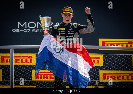 Monza, Italie. 6 settembre 2025. DURKSEN Joshua (par), AIX Racing, Dallara F2 2024, ritratto durante l'11° round del campionato FIA di Formula 2 2025 dal 5 al 7 settembre 2025 sull'autodromo Nazionale Monza, a Monza, Italia - Photo Sebastiaan Rozendaal/DPPI credito: DPPI Media/Alamy Live News Foto Stock