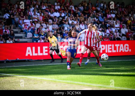 COLONIA, GERMANIA - 6 SETTEMBRE 2025: Lisa Baum, Anna Gerhardt - la partita di Google Pixel Women Bundesliga 1.FC Koeln Frauen vs RB Leipzig Frauen at Foto Stock