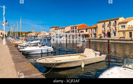 Oyster Farms di Mourre Blanc, distretto della città di Mèze, in Occitanie, Francia Foto Stock