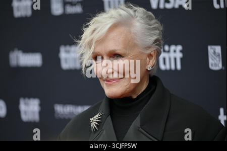 Toronto, Canada. 6 settembre 2025. Glenn Close partecipa alla prima mondiale di "Wake Up Dead Man: A Knives Out Mystery" durante il Toronto International Film Festival al Princess of Wales Theatre di Toronto, Canada, sabato 6 settembre 2025. Quest'anno, il festival festeggia la sua 50a edizione e presenta 291 film provenienti da tutto il mondo. Foto di Chris Chew/UPI credito: UPI/Alamy Live News Foto Stock