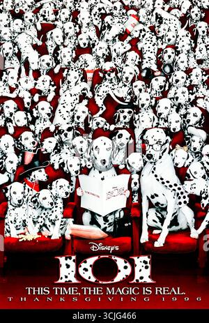 101 Dalmatians (1996) diretto da Stephen Herek e interpretato da Glenn Close, Jeff Daniels e Joely Richardson. Cruella de Vil fa di tutto per catturare una cucciolata di cuccioli dalmati per un cappotto di pelliccia, ma è superata a ogni curva. Fotografia di un poster originale del 1996 DA UTILIZZARE ESCLUSIVAMENTE PER L'EDITORIALE. Crediti: BFA / Walt Disney Pictures Foto Stock