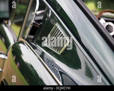 Dettagli su Triumph GT6 Mk2 Foto Stock