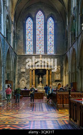 Il transetto sud della cattedrale di St Patricks, Dublino, Irlanda Foto Stock
